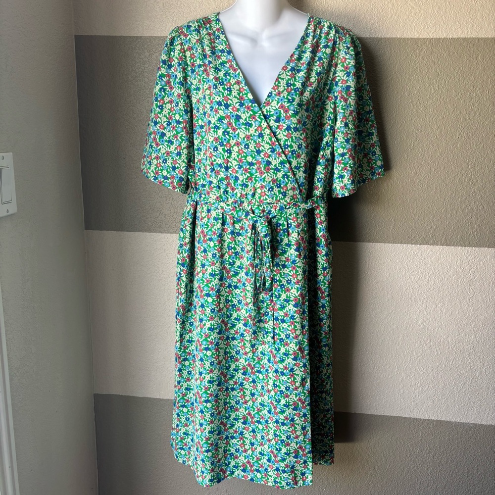 NWT ModCloth Women’s XL Petal & Promise Floral Short Sleeve Vintage Wrap Dress - Picture 2 of 11